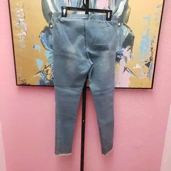 Vocal Rhinestone Bottom Jeans - Picture 2 of 5